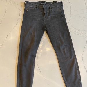 Women's Liverpool the Skinny Jeans Size 10/30